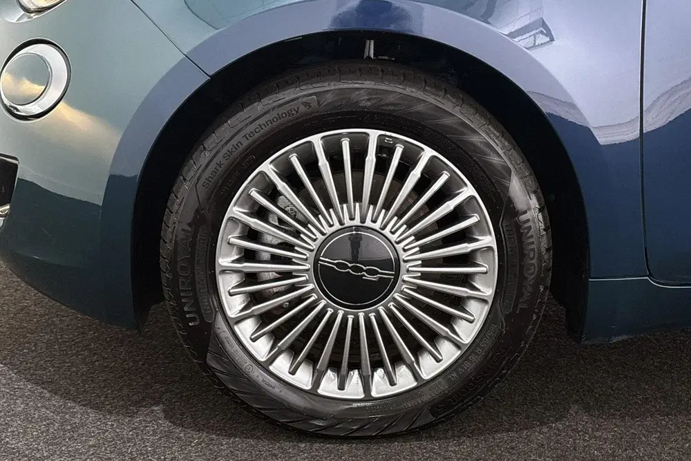 Fiat 500e Icon 42 kWh Camera Apple CarPlay Keyless 1 uit 2023, foto 20