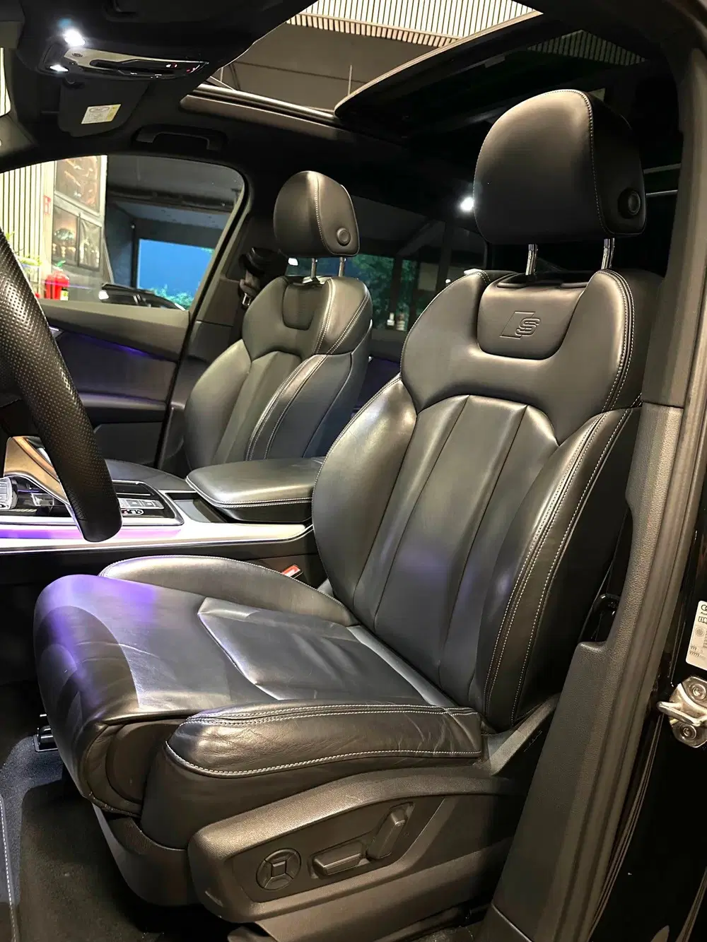 Audi Q7 55 TFSI e quattro 3X S-LINE uit 2023, foto 13
