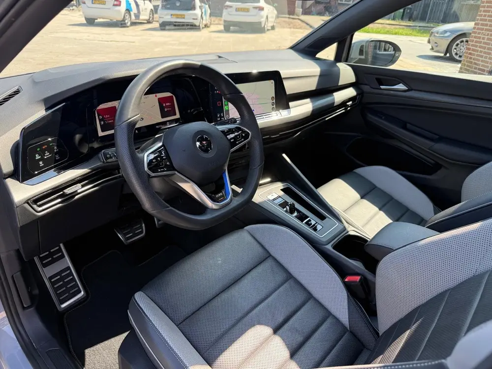 Volkswagen Golf 1.4 eHybrid 245PK GTE Navi | Camera | Panora uit 2021, foto 2