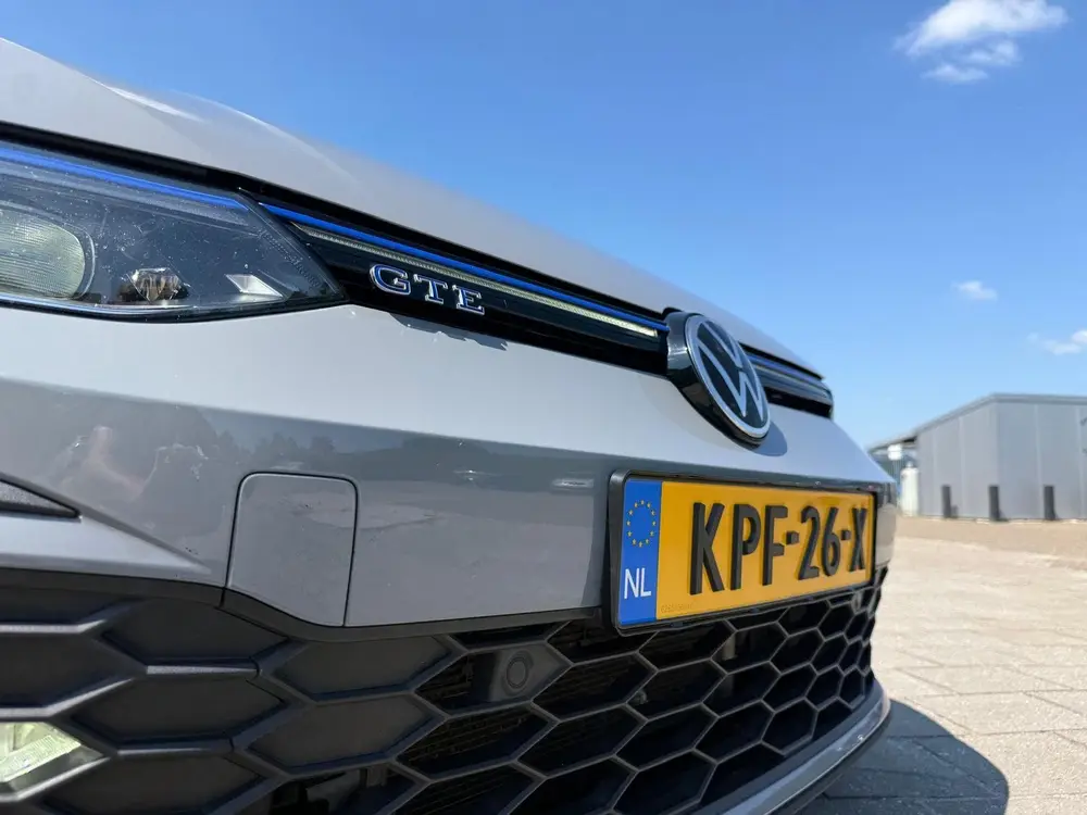 Volkswagen Golf 1.4 eHybrid 245PK GTE Navi | Camera | Panora uit 2021, foto 20