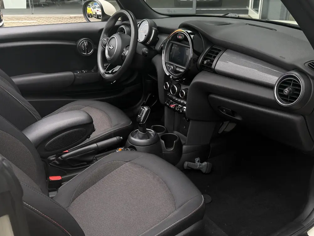 Mini Cabrio 1.5 Cooper Salt uit 2019, foto 14