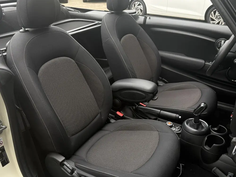 Mini Cabrio 1.5 Cooper Salt uit 2019, foto 15
