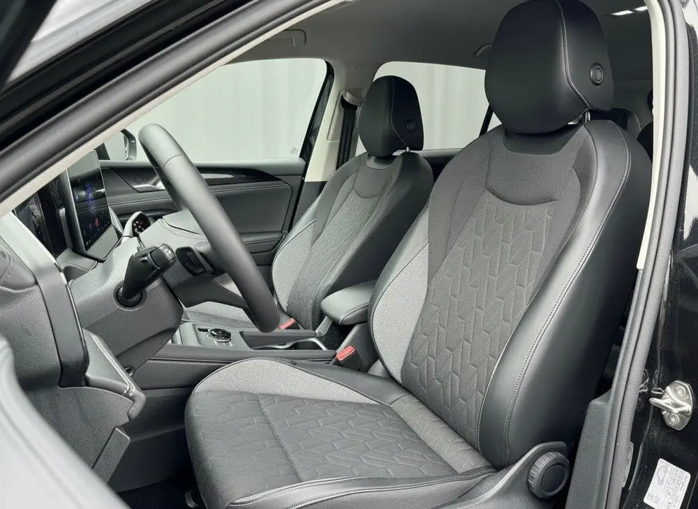 Volkswagen Tiguan 1.5 eTSI DSG LIFE GOAL 360CAMERA/NAVI/TREK uit 2025, foto 20