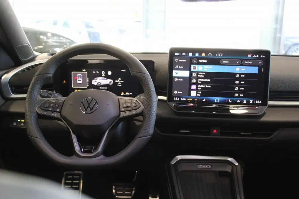 Volkswagen T-Roc 1.5 eTSI R-Line/PANO/CAMERA/CARPLAY uit 2026, foto 12