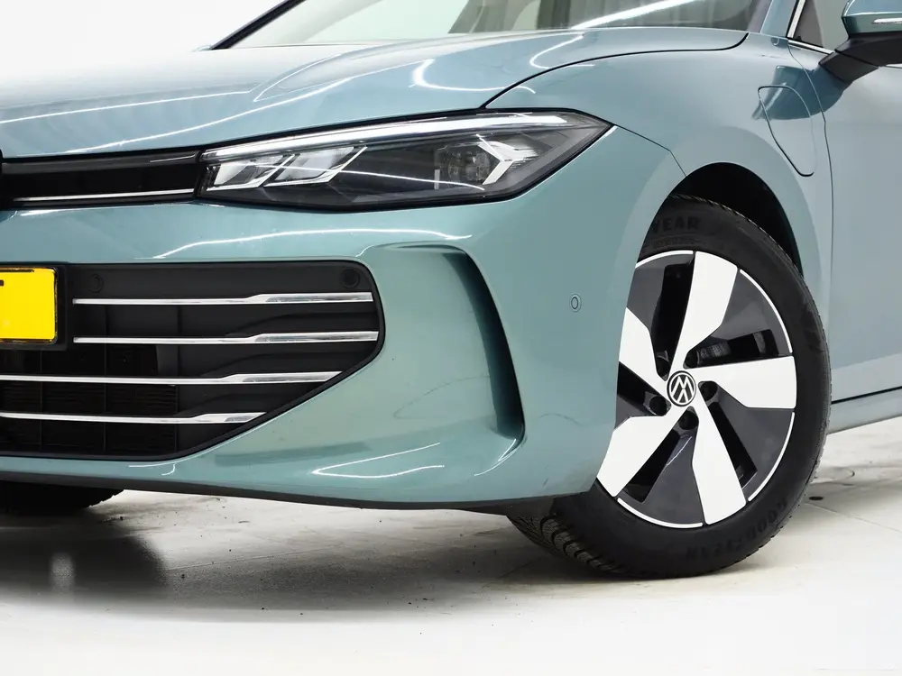 Volkswagen Passat Variant 1.5 eHybrid 204PK | Leder/Alcantar uit 2025, foto 6