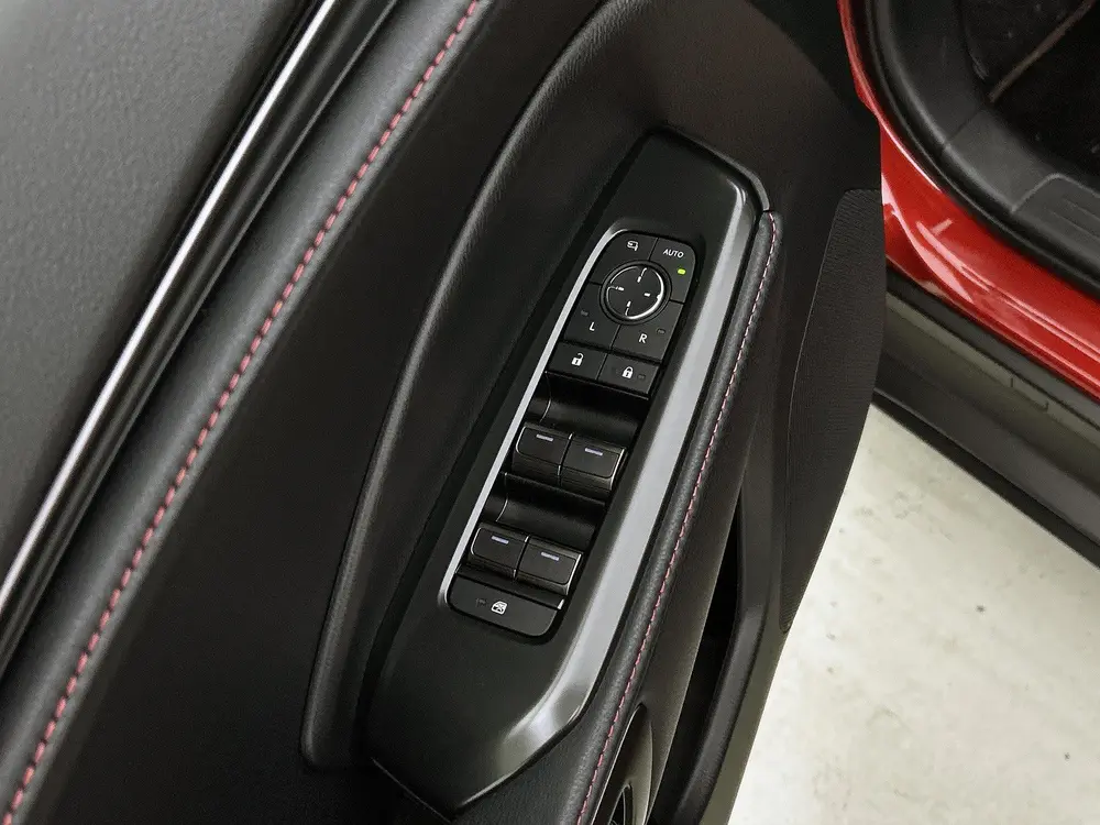 Lexus LBX Emotion 2WD Tech Pack uit 2025, foto 19