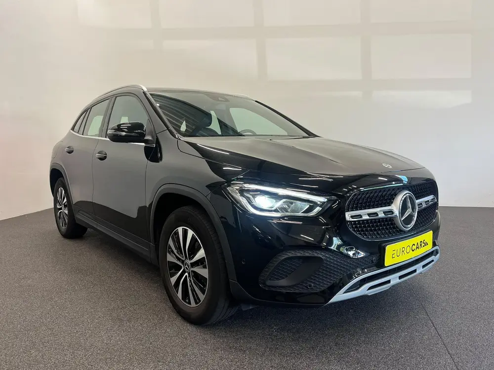 Mercedes-Benz GLA 250 e Business Solution Navigatie C uit 2022, foto 3