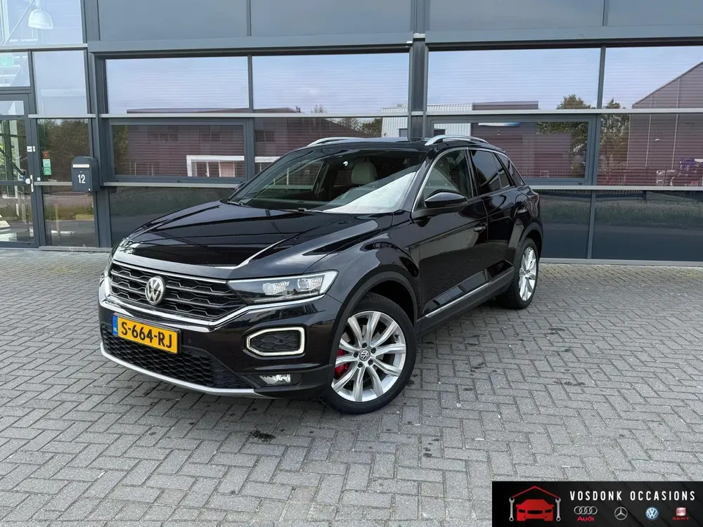 Volkswagen T-Roc 1.5 TSI Style Business/ Panorama dak/ Virtu uit 2019
