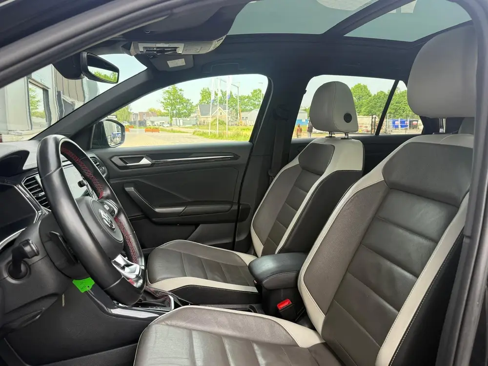 Volkswagen T-Roc 1.5 TSI Style Business/ Panorama dak/ Virtu uit 2019, foto 17