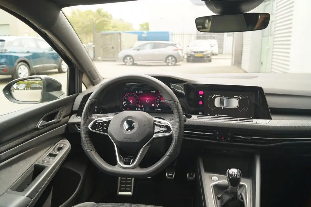 Volkswagen Golf 1.5 TSI 130pk R-Line -PANO-LED-ECC-PDC-NAVI uit 2021, foto 11