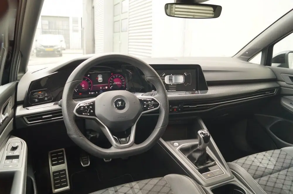 Volkswagen Golf 1.5 TSI 130pk R-Line -PANO-LED-ECC-PDC-NAVI uit 2021, foto 12