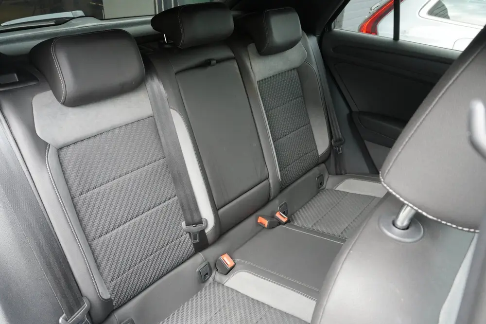 Volkswagen T-Roc 1.5 TSI Sport 3x R-Line ACC|Carplay|LED uit 2021, foto 18