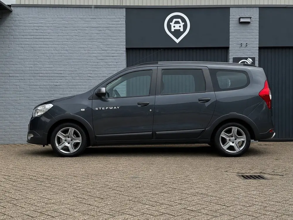 Dacia Lodgy 1.6 SCe Stepway | Airco | Cruise | DealerOH uit 2019, foto 3
