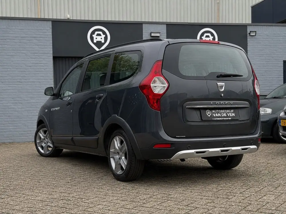 Dacia Lodgy 1.6 SCe Stepway | Airco | Cruise | DealerOH uit 2019, foto 4