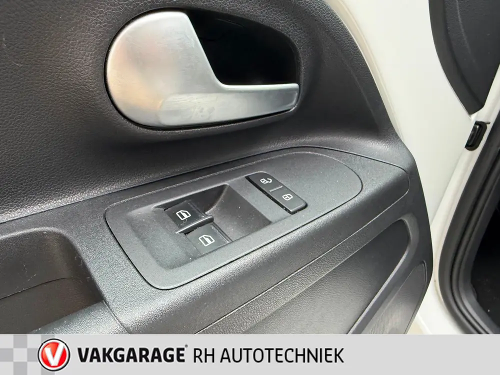 Volkswagen Up! 1.0 uit 2022, foto 18