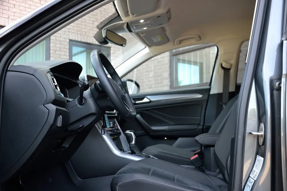 Volkswagen T-Roc 1.5 TSI Style 150PK Automaat | IQ Light | A uit 2022, foto 6