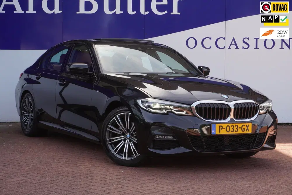 BMW 3-serie 318i Business Edition Plus M sport+Led+sto uit 2022