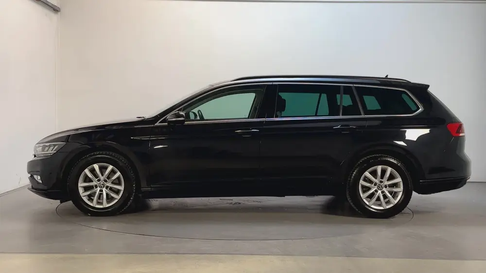 Volkswagen Passat Variant 1.5 TSI 150pk DSG Business Navigat uit 2021, foto 16