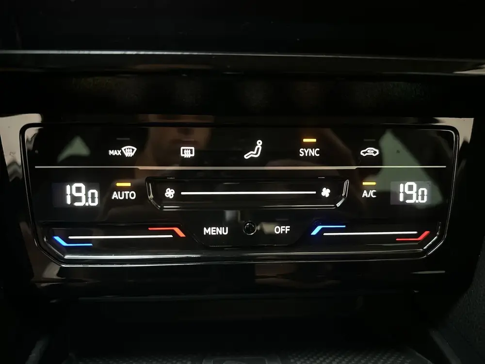 Volkswagen Passat Variant 1.5 TSI 150pk DSG Business Navigat uit 2021, foto 20