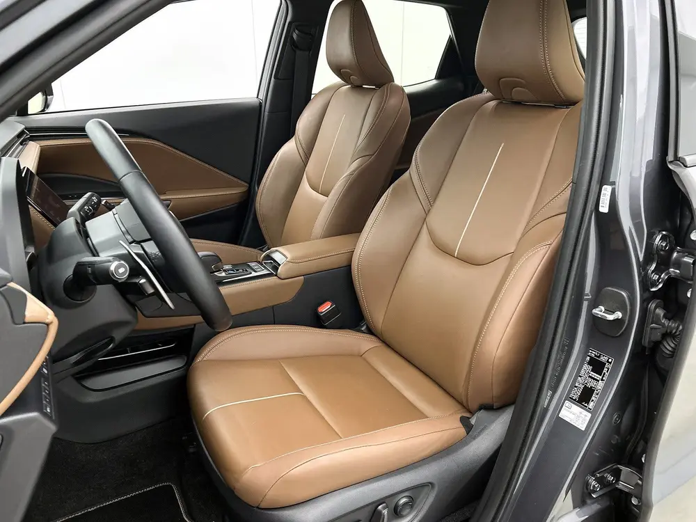 Lexus LBX Relax + Advanced Pack uit 2025, foto 16