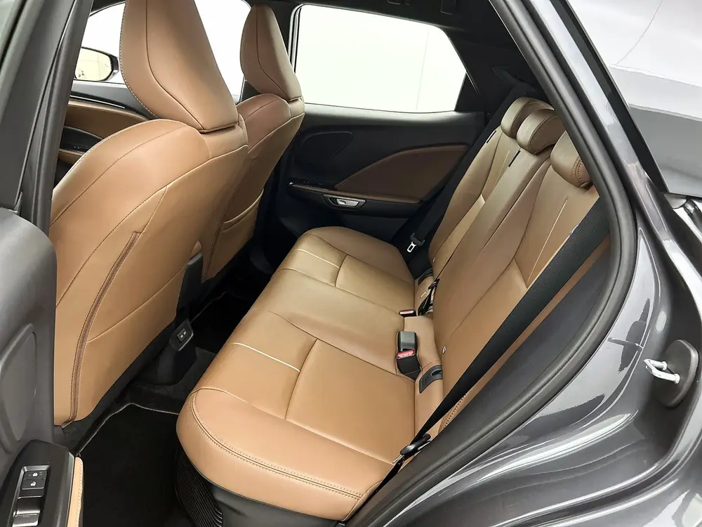 Lexus LBX Relax + Advanced Pack uit 2025, foto 18