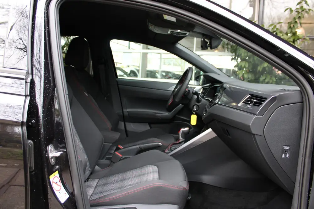 Volkswagen Polo 2.0 TSI GTI TSI 210PK DSG GTI-SPORT IQ-LIGHT uit 2024, foto 13