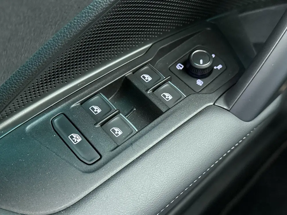 Volkswagen Tayron 1.5 eHybrid R-Line Edition | 204 PK | SoH uit 2025, foto 13