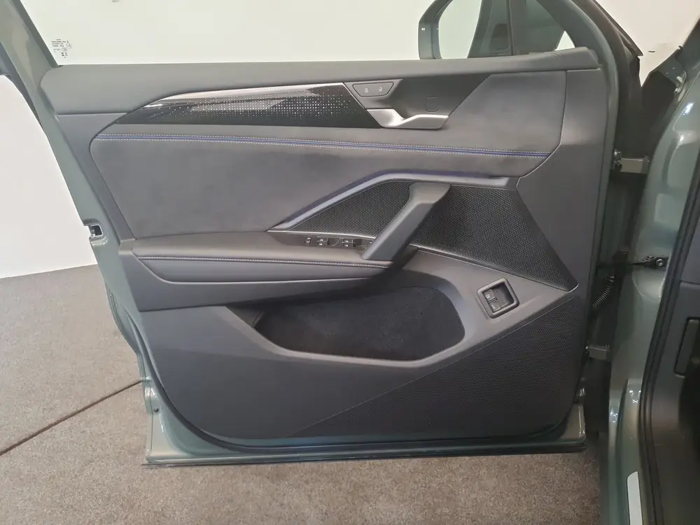 Volkswagen Tayron 1.5 eHybrid 272pk DSG/AUT R-Line Edition W uit 2025, foto 20