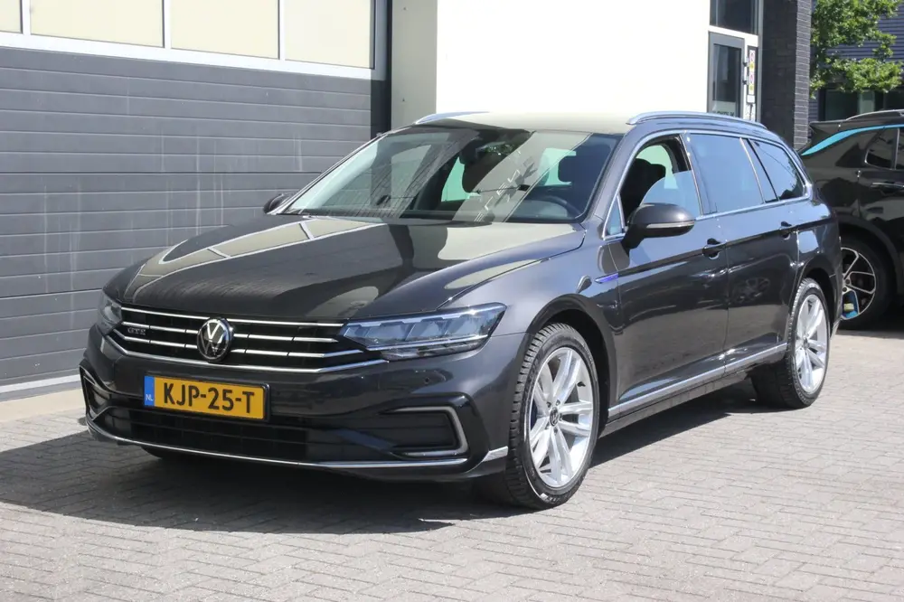 Volkswagen Passat Variant 1.4 TSI GTE Business | Trekhaak | uit 2022, foto 15