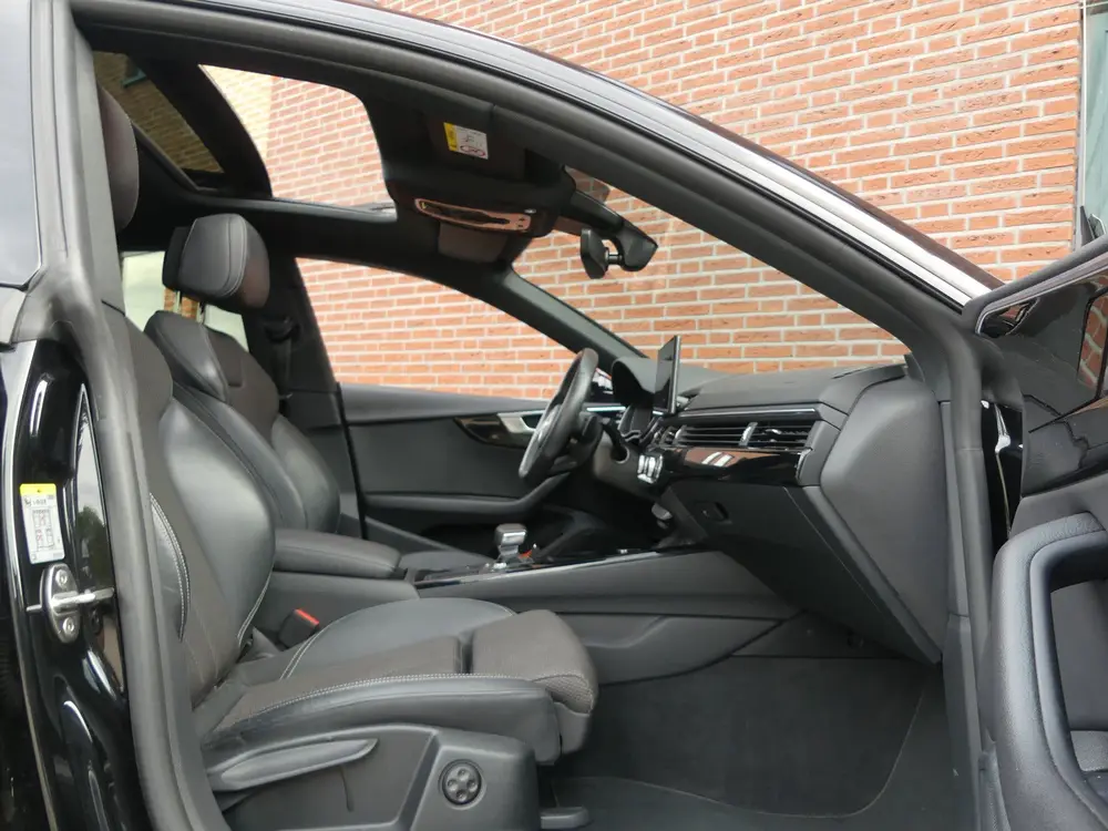 Audi A5 35 TFSI S-Line uit 2022, foto 6