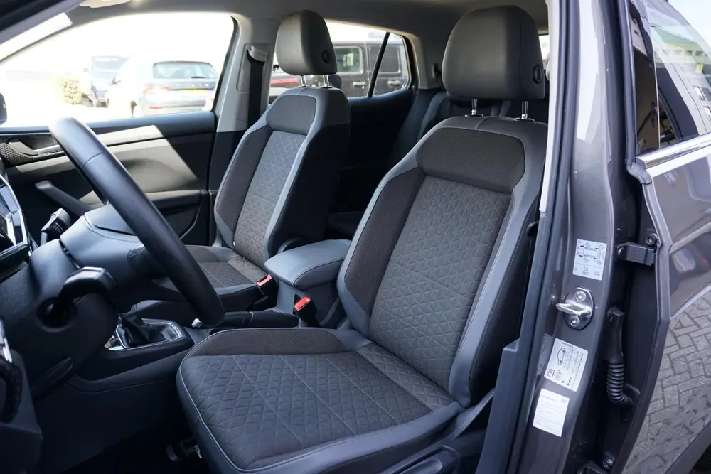Volkswagen T-Cross 1.0 TSI Style AUT. + TREKHAAK / DIGITALE uit 2021, foto 15