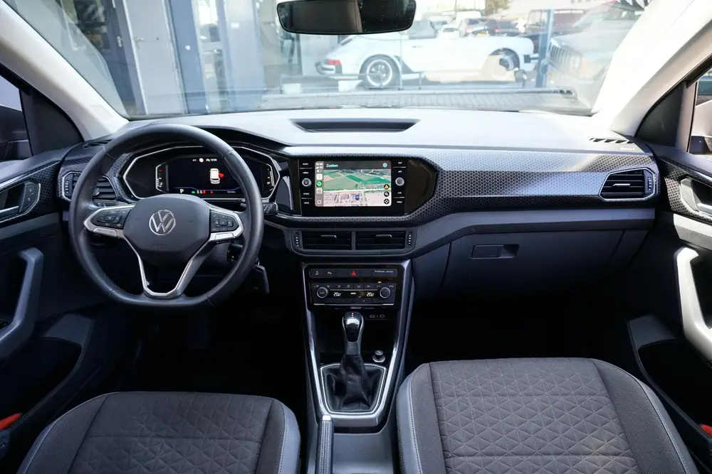 Volkswagen T-Cross 1.0 TSI Style AUT. + TREKHAAK / DIGITALE uit 2021, foto 3