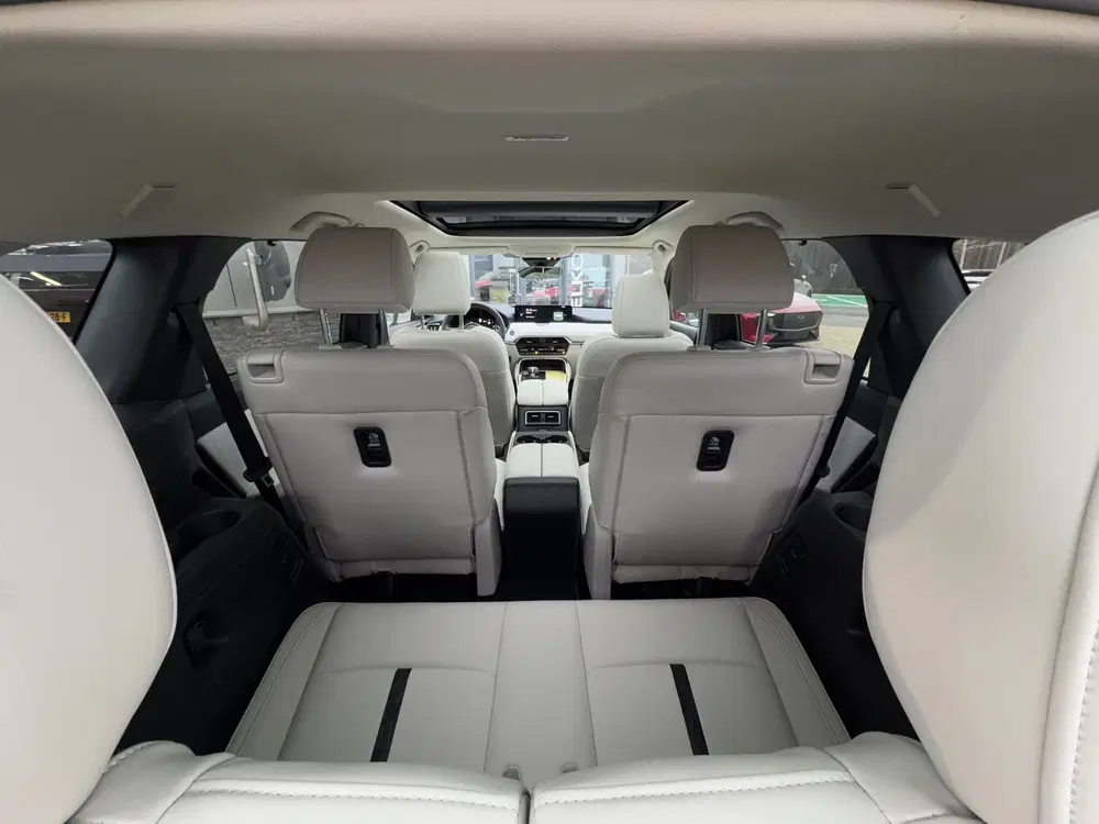 Mazda CX-80 2.5 e-SkyActiv PHEV Takumi Plus 6p. uit 2026, foto 13