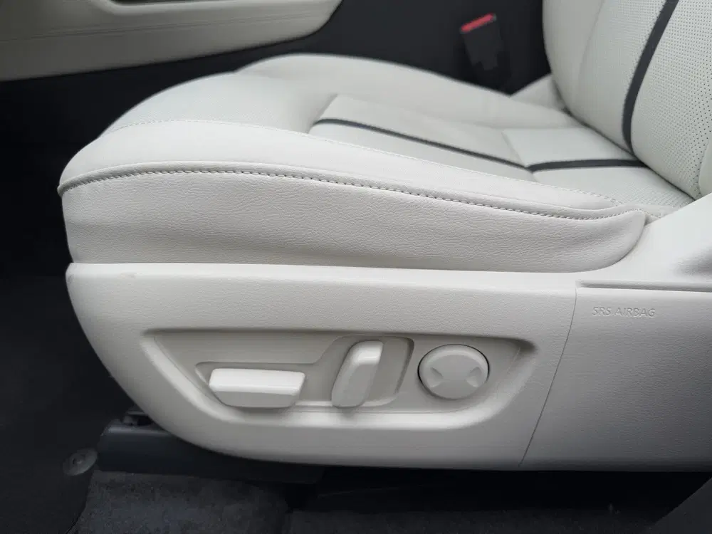 Mazda CX-80 2.5 e-SkyActiv PHEV Takumi Plus 6p. uit 2026, foto 16