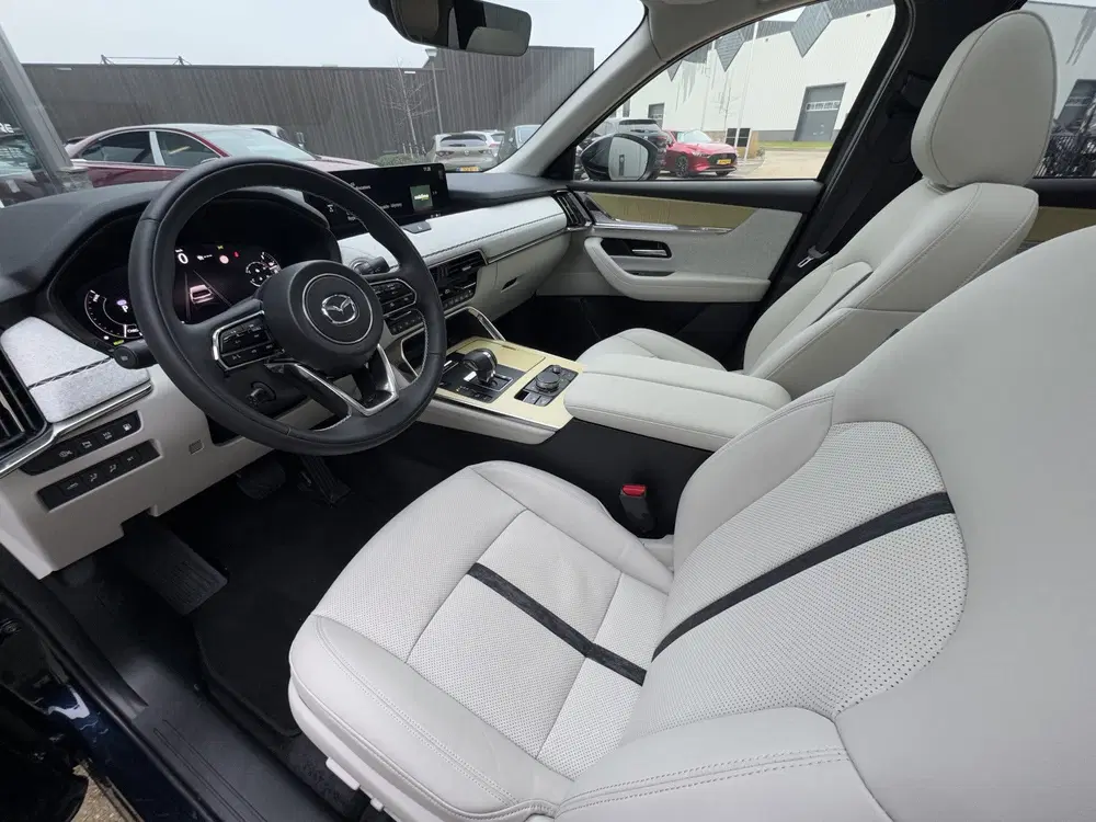 Mazda CX-80 2.5 e-SkyActiv PHEV Takumi Plus 6p. uit 2026, foto 8