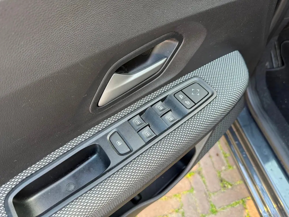 Dacia Sandero 1.0 TCe 90 Expression Automaat uit 2022, foto 9