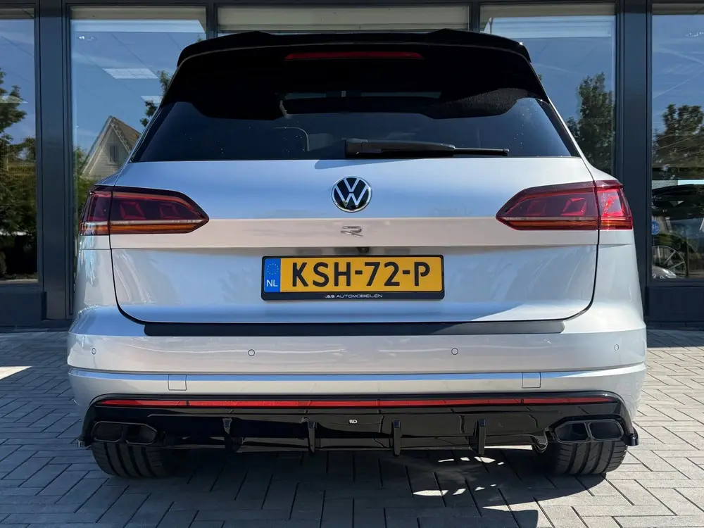 Volkswagen Touareg 3.0 TSi eHybrid R Line 4MOTION 462PK Maxt uit 2021, foto 15