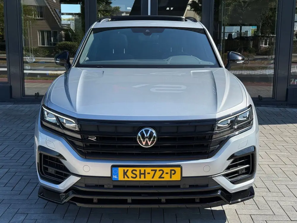 Volkswagen Touareg 3.0 TSi eHybrid R Line 4MOTION 462PK Maxt uit 2021, foto 3