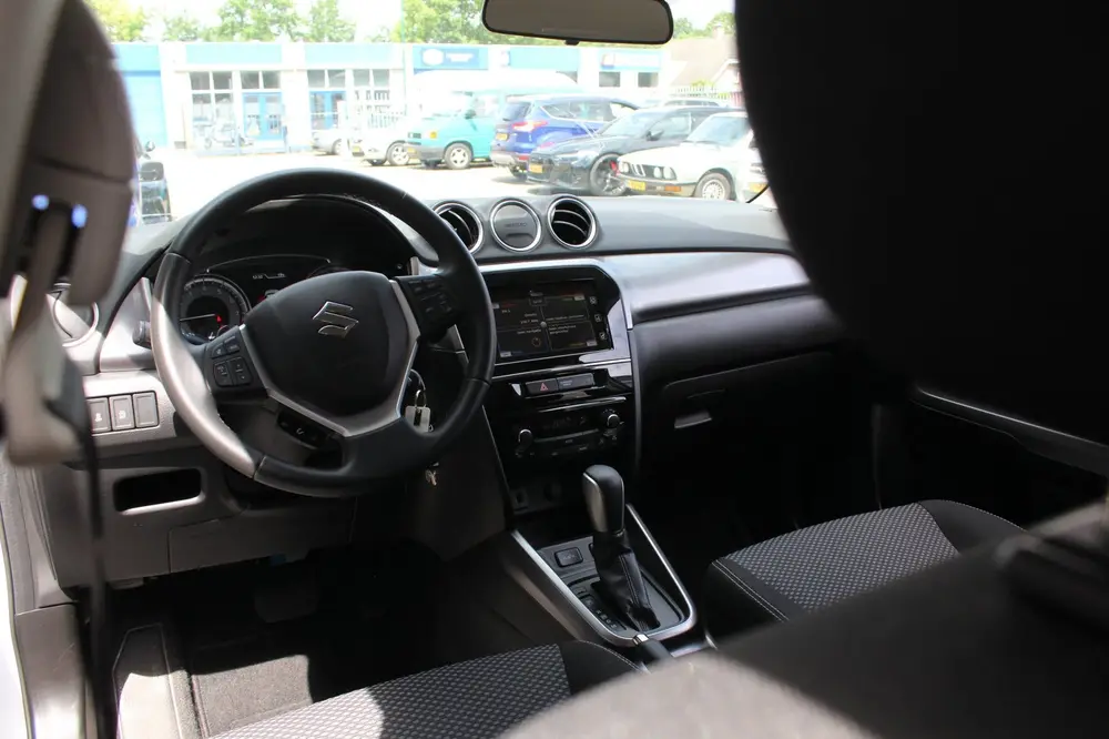 Suzuki Vitara 1.0 Boosterjet Select uit 2019, foto 16