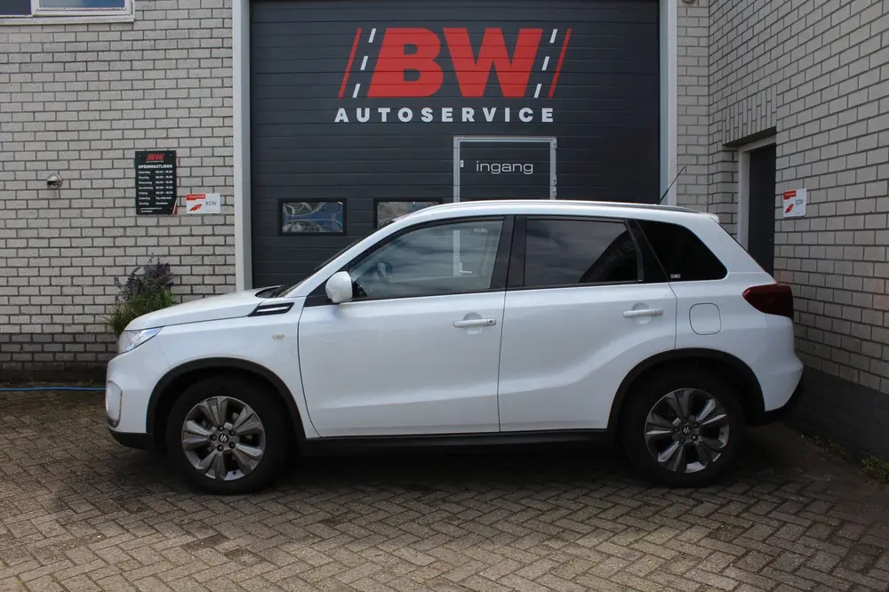 Suzuki Vitara 1.0 Boosterjet Select uit 2019, foto 2