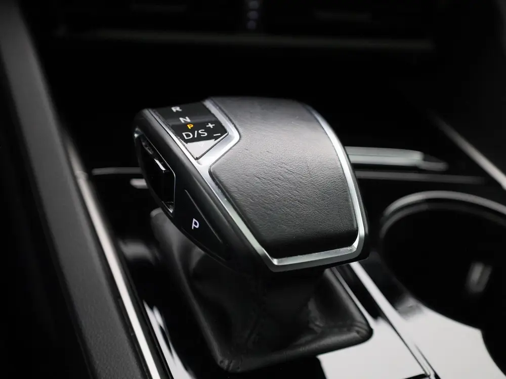 Volkswagen Touareg Elegance 3.0 TSi eHybrid 4MOTION 381 PK| uit 2021, foto 20