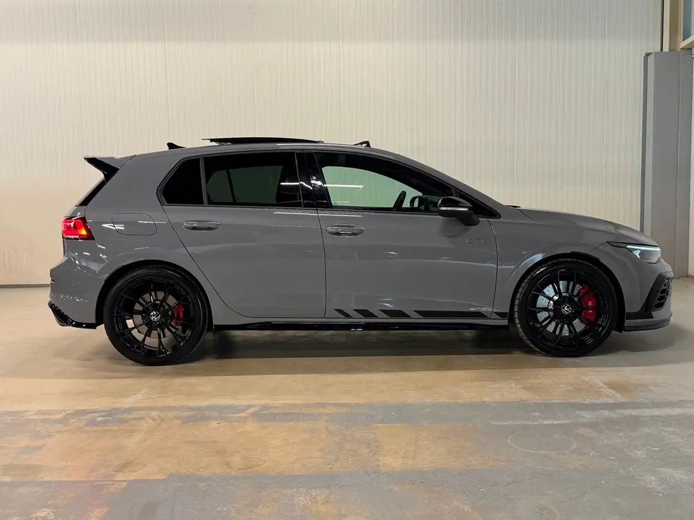Volkswagen Golf 2.0 TSI GTI Clubsport| HUD | IQ LIGHTS | PAN uit 2025, foto 6