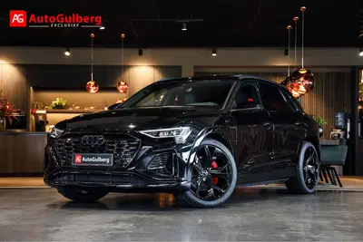 Audi Q8 e-tron 55 quattro 3xS Black Edition RS Seats Werk uit 2023