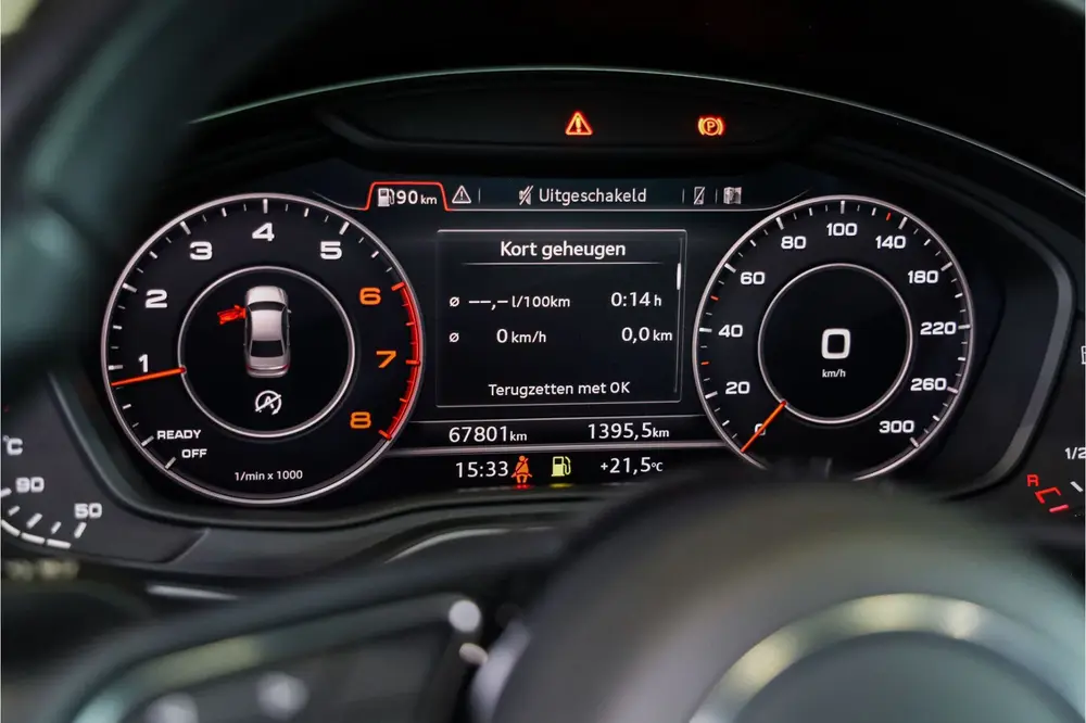 Audi A4 35 TFSI Sport S line edition Sportstoelen uit 2019, foto 10