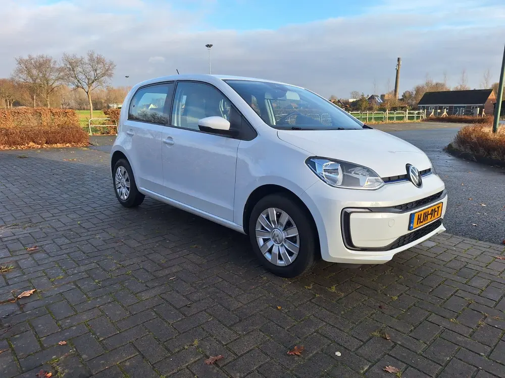 Volkswagen Up! e-up! 82PK 5D 2021 Wit. CCS laden goedkoop rijden uit 2021, foto 2