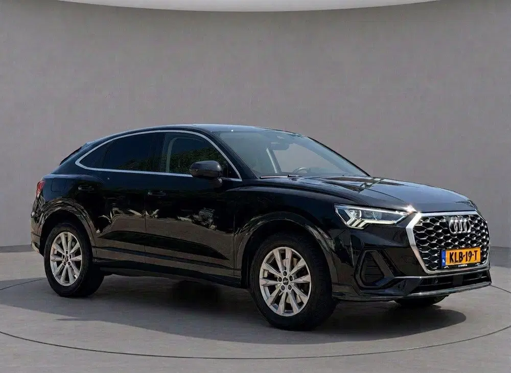 Audi Q3 45 TFSI e Edition uit 2022, foto 14