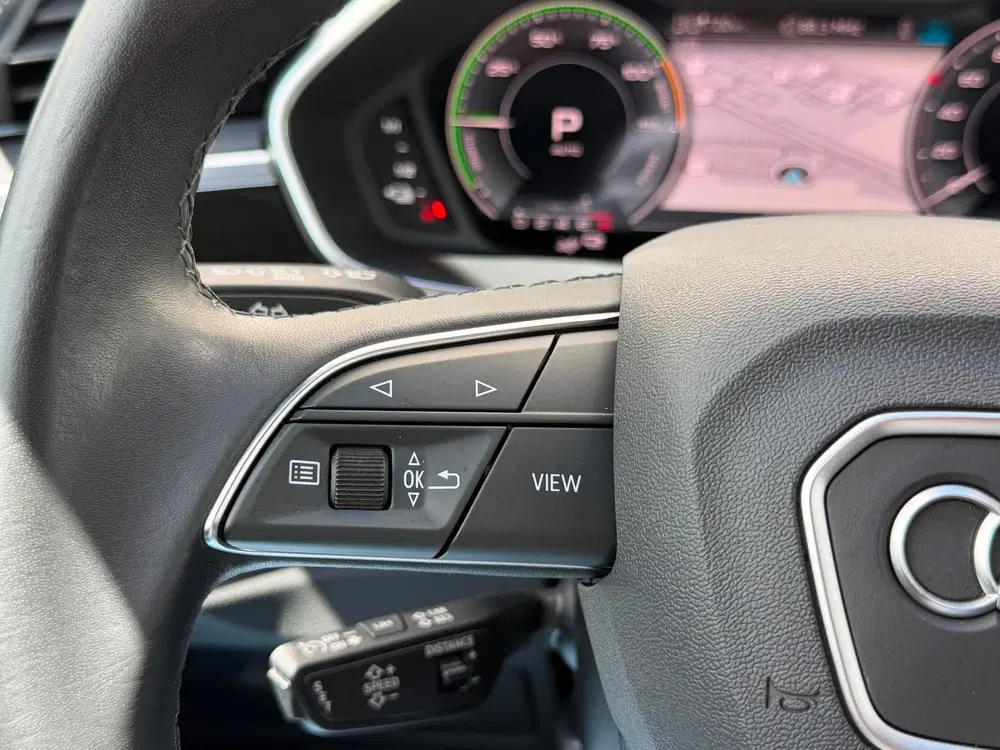 Audi Q3 45 TFSI e Edition uit 2022, foto 16