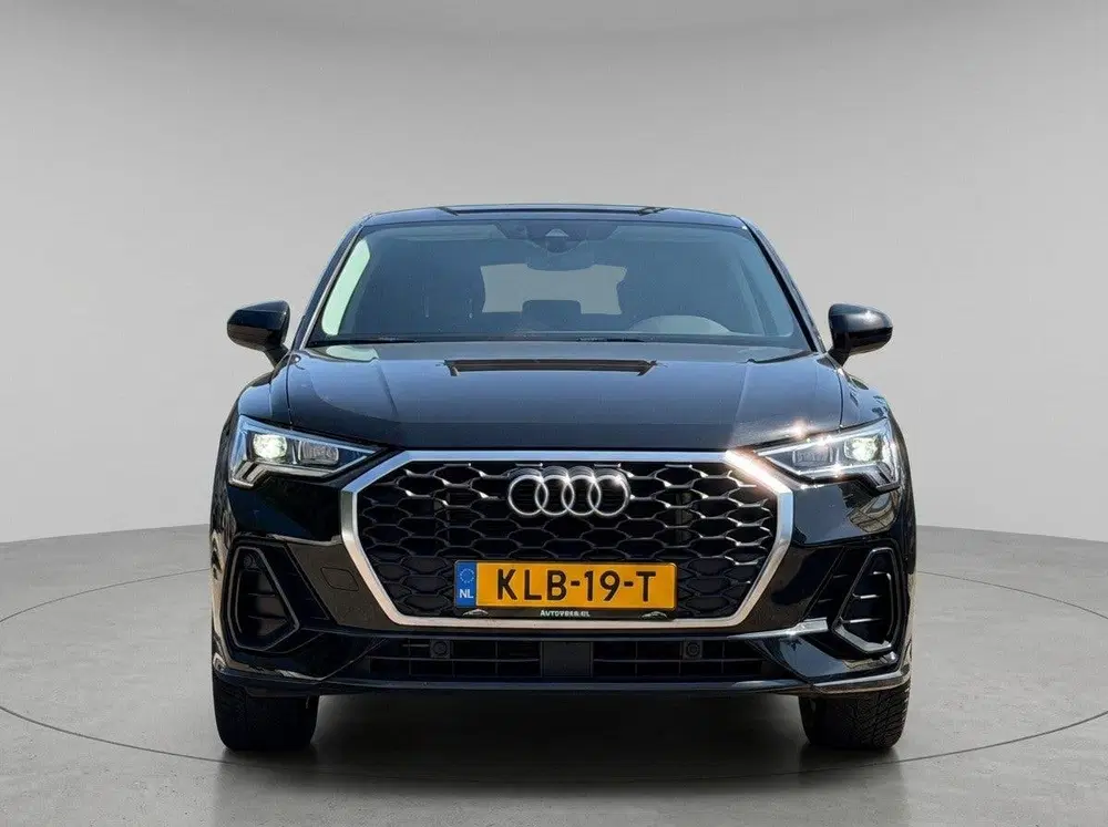 Audi Q3 45 TFSI e Edition uit 2022, foto 20