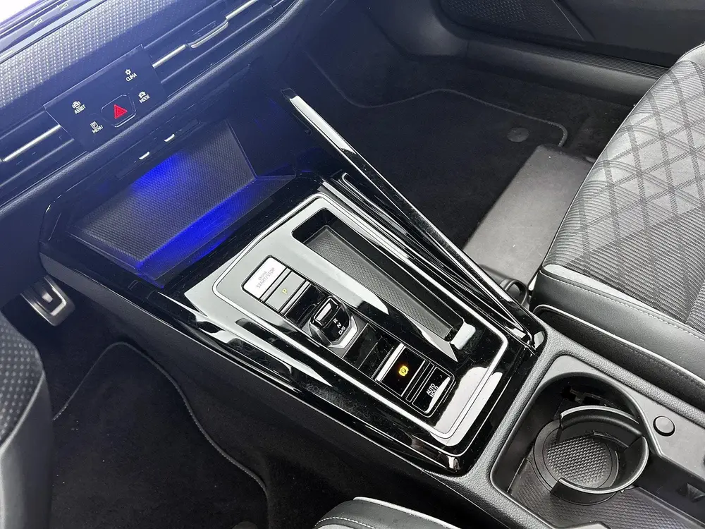 Volkswagen Golf 1.5 eTSI R-Line Business | Automaat | Panora uit 2024, foto 12