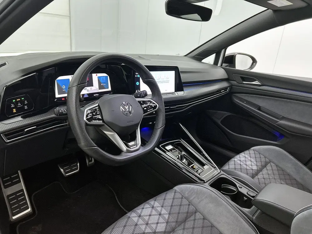 Volkswagen Golf 1.5 eTSI R-Line Business | Automaat | Panora uit 2024, foto 18